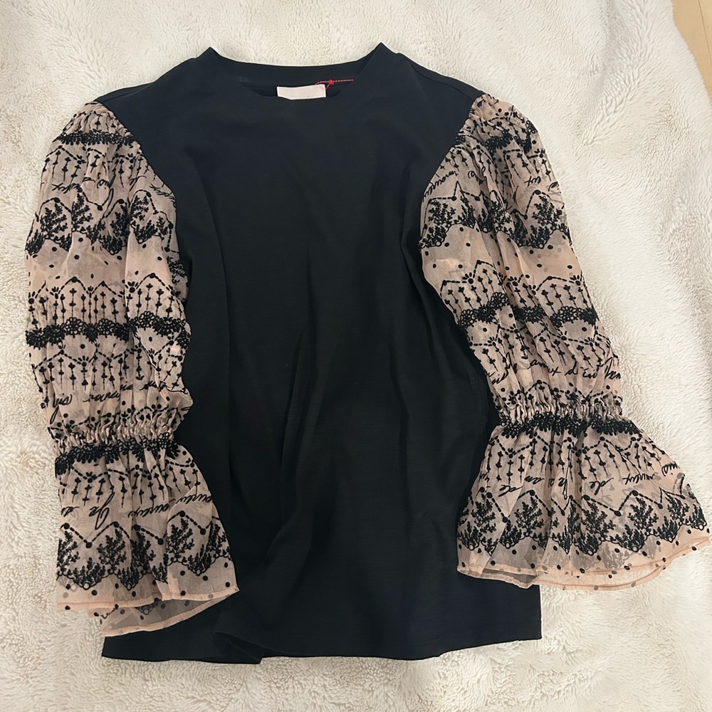 Cinq à Sept Black and Cream Blouse with Patterned Sleeves